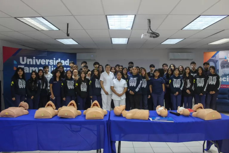 Universidad Tamaulipeca celebra Semana de la Radiología con taller de RCP para estudiantes de Bachillerato Técnico