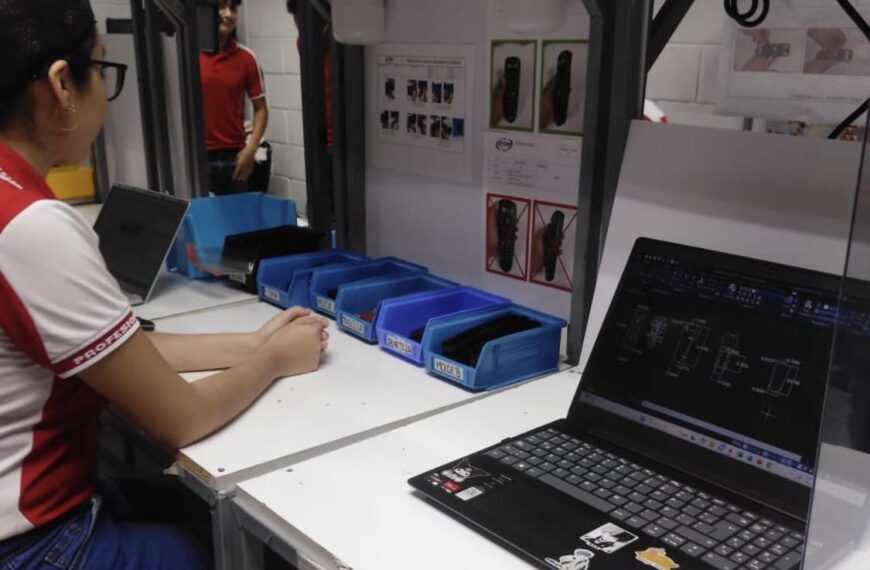 Estudiantes De Ingeniería&hellip;