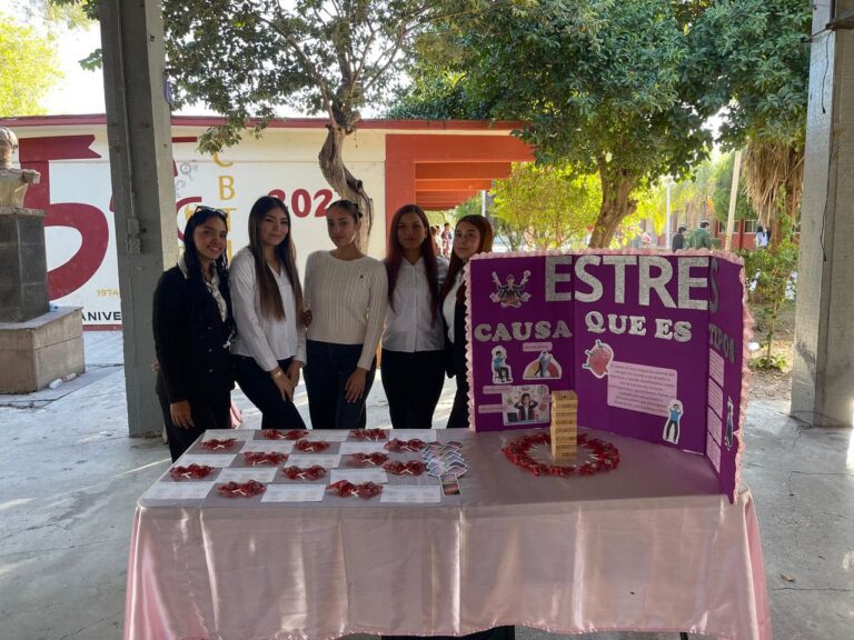 Estudiantes de la Licenciatura en Enfermería realizan visita al CBTIS 73 en Río Bravo, como parte de su plan educativo en Psicología de la Salud.