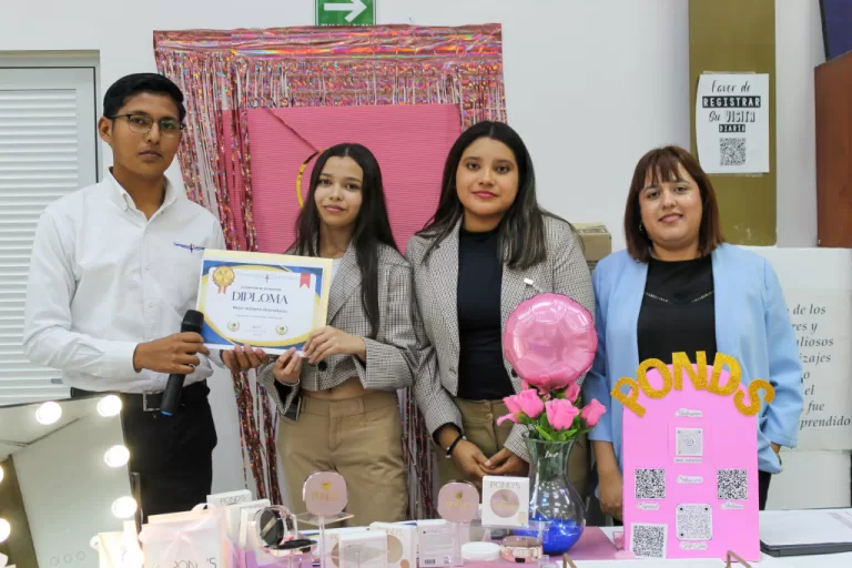 Universidad Tamaulipeca impulsa la innovación con muestra de proyectos de la Facultad de Ciencias Jurídicas y Sociales