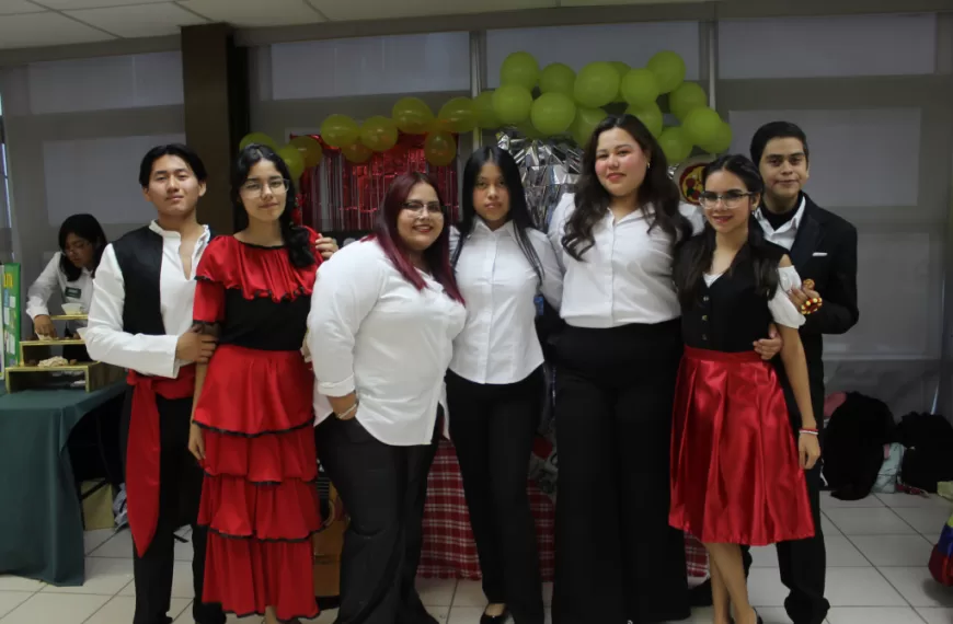 Presentación cultural y&hellip;