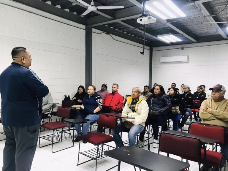 Universidad Tamaulipeca informa a padres sobre prácticas hospitalarias de estudiantes de bachillerato en enfermería