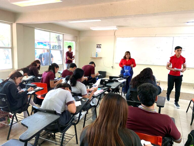 La UT presenta su oferta educativa a futuros egresados del CBTIS #73 de Río Bravo