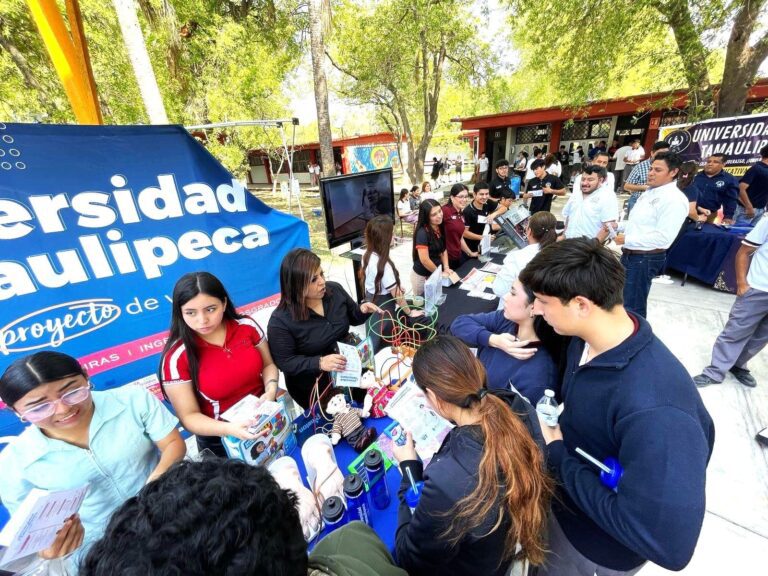 Universidad Tamaulipeca presente en Expo Orienta COBAT 2025