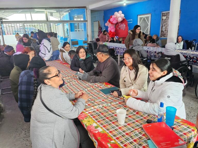 Estudiantes de Psicología y Psicopedagogía realizan la actividad ‘Observación en Asilo de Adultos Mayores’