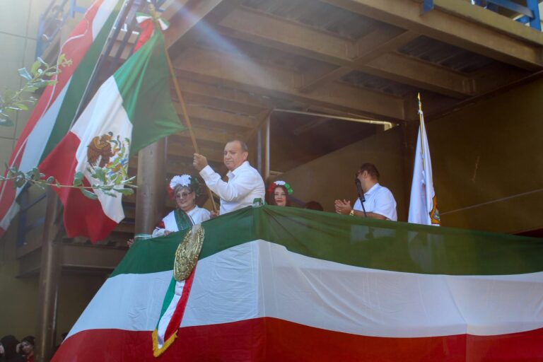 ¡Viva México! Así celebró la Universidad Tamaulipeca el Grito de Independencia