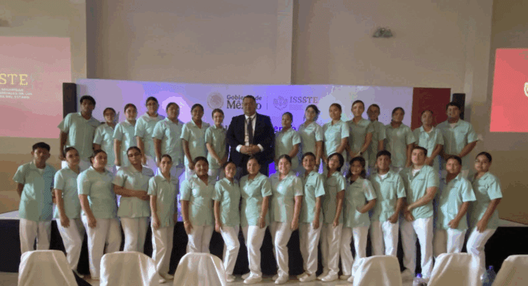 Orgullo UT: Docentes participan en Jornada de Actualización del ISSSTE Río Bravo