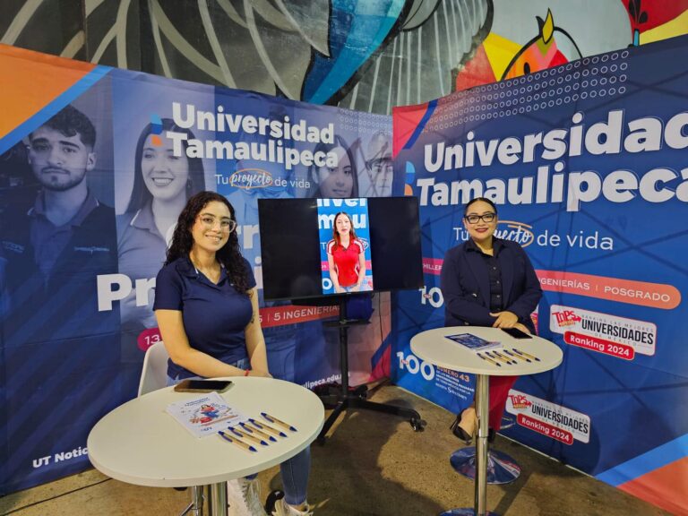 Presentes en EXPO REGRESO A CLASES