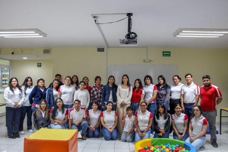 Celebran Día del Psicopedagogo con taller sobre Estimulación Temprana