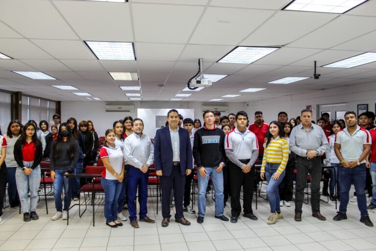 Universidad Tamaulipeca impulsa la cultura jurídica con conferencia sobre testamentos en el Campus Reynosa