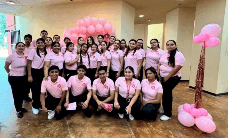 Universidad Tamaulipeca participa en actividades de concientización sobre el cáncer de mama en la UAT Río Bravo