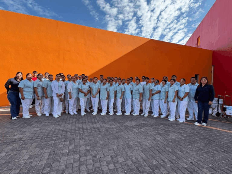 Estudiantes de la Universidad Tamaulipeca realizan visita académica al CRIT Saltillo