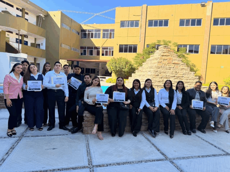 Alumnos de Enfermería participan en la “Cuarta Jornada de Investigación” en Reynosa