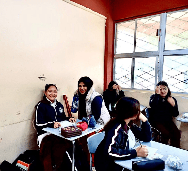 Universidad comparte su oferta educativa con estudiantes de la Secundaria Lázaro Cárdenas #10